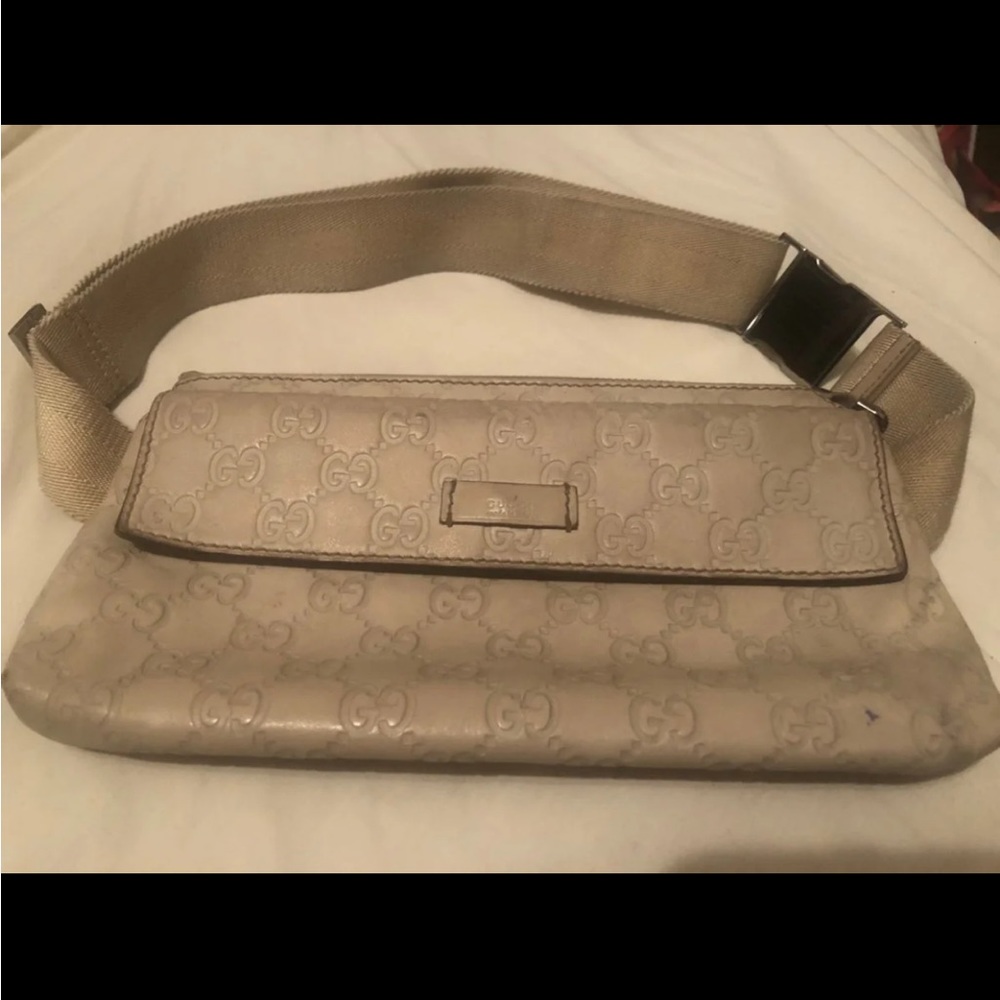 Gucci leather fanny pack/waist bag